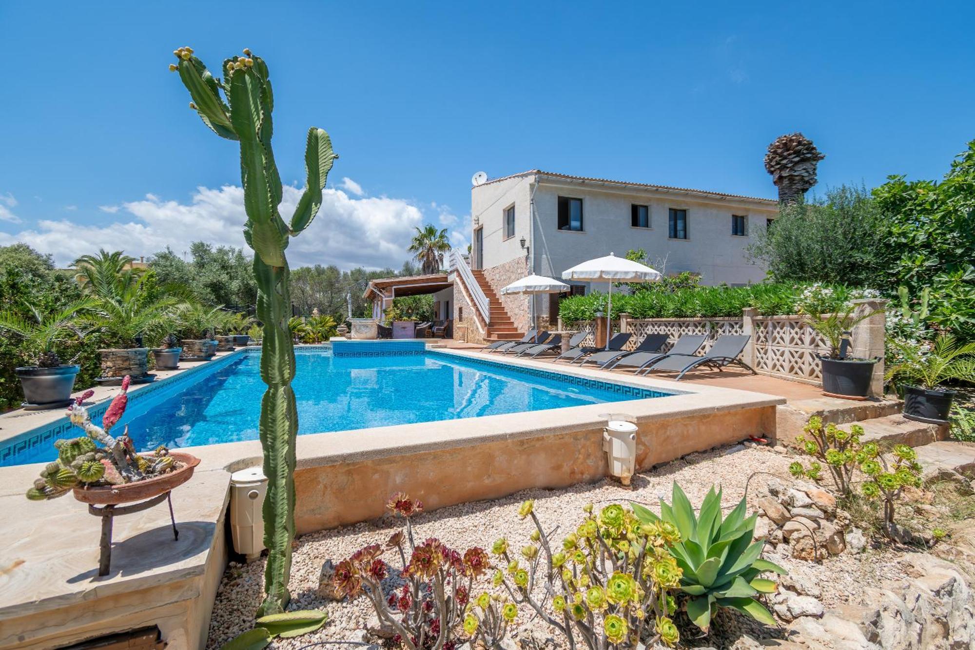 Juana Maria * Cala Murada (Mallorca)